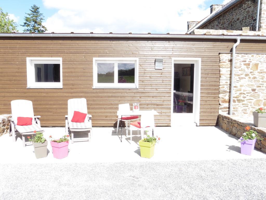 Cottages De La Ville Daniou Langrolay Room photo